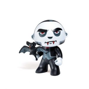 Arty Toys Draculum