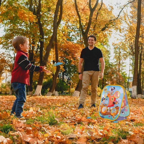 B. Bean Bag Toss Game Juego de lanzamiento